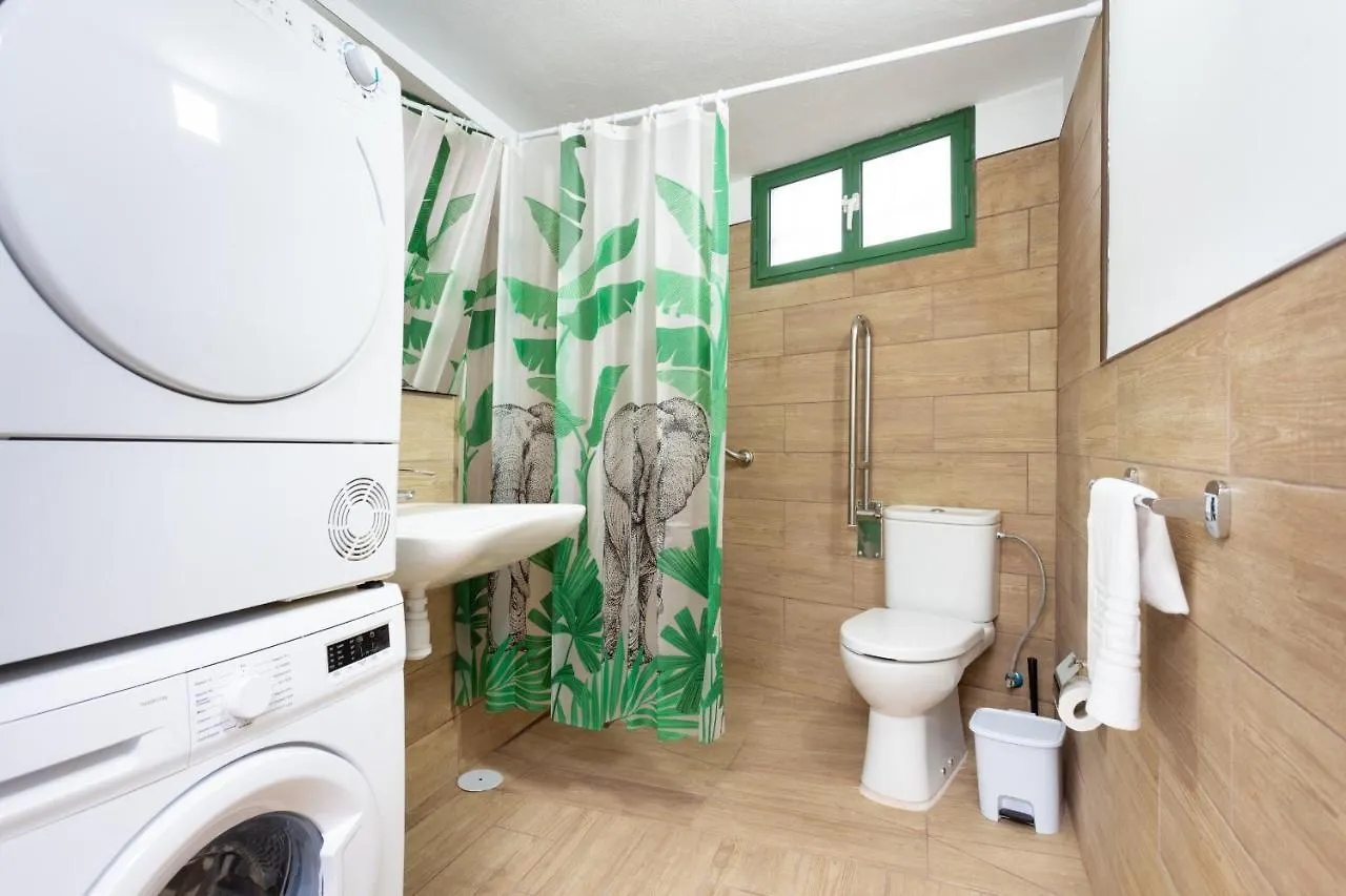 Apartment La Esperanza Downtown 3 Bd Apt El Rosario  Spain